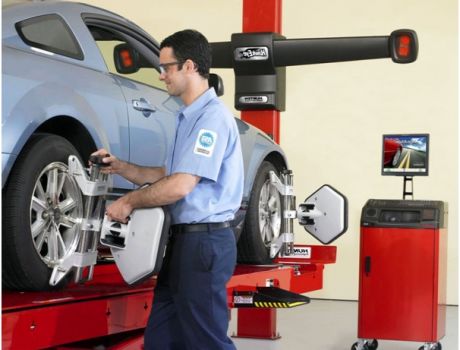 Береги резину и себя: что такое развал-схождение и как часто его нужно делать